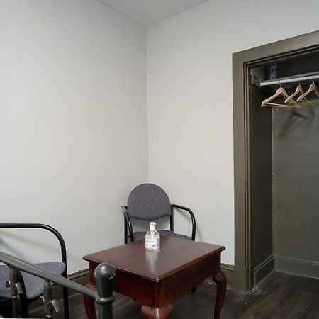 Room #3 Ottawa Downtown Экстерьер фото